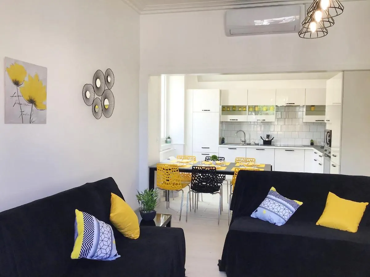 Appartement Le Solea 100M2 Climatise Parking Proche Sanctuaires Lourdes 0*,  Frankrike